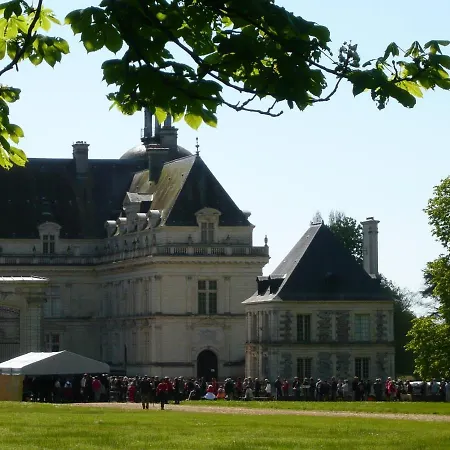 A La Campagne Proche D'angers Et De La Loire *