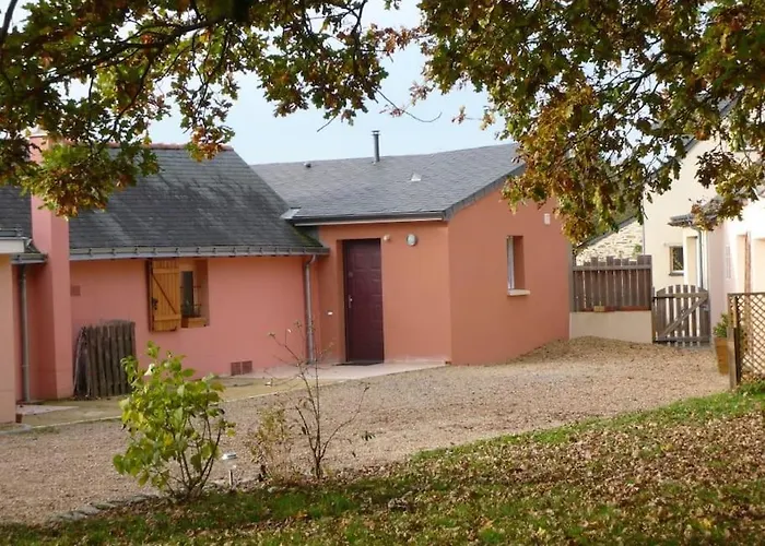 Hébergement de vacances à La Campagne Proche D'angers Et De La Loire *